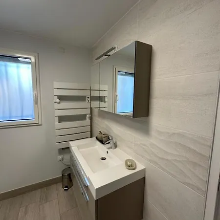 Maison-bonheur A 15 Mn De Lyon Beynost